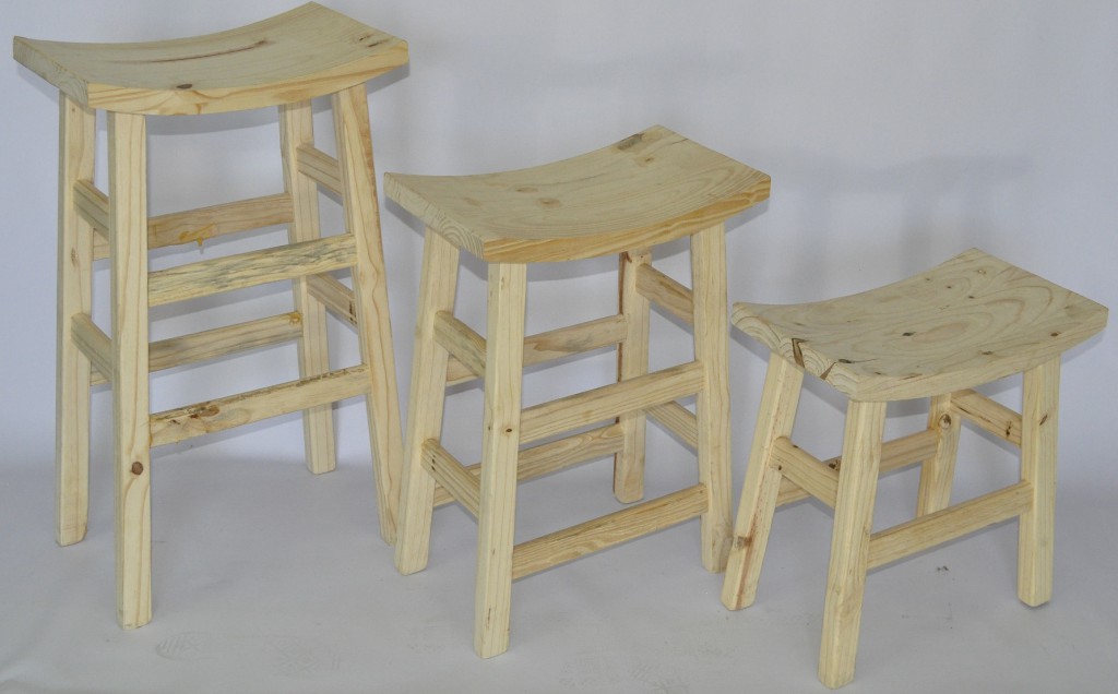 Saddle barstool